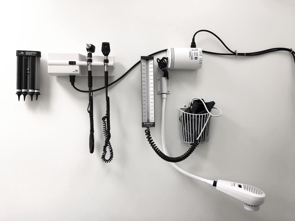 wall-with-medical-instruments